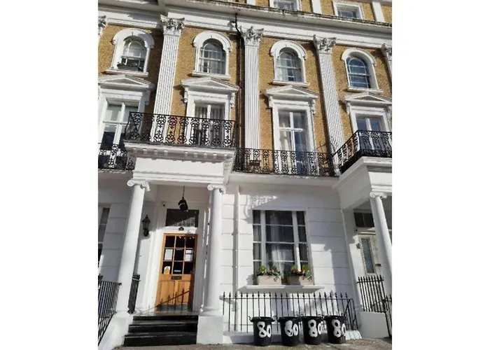 F201-Affordable Studio Near Hyde Park